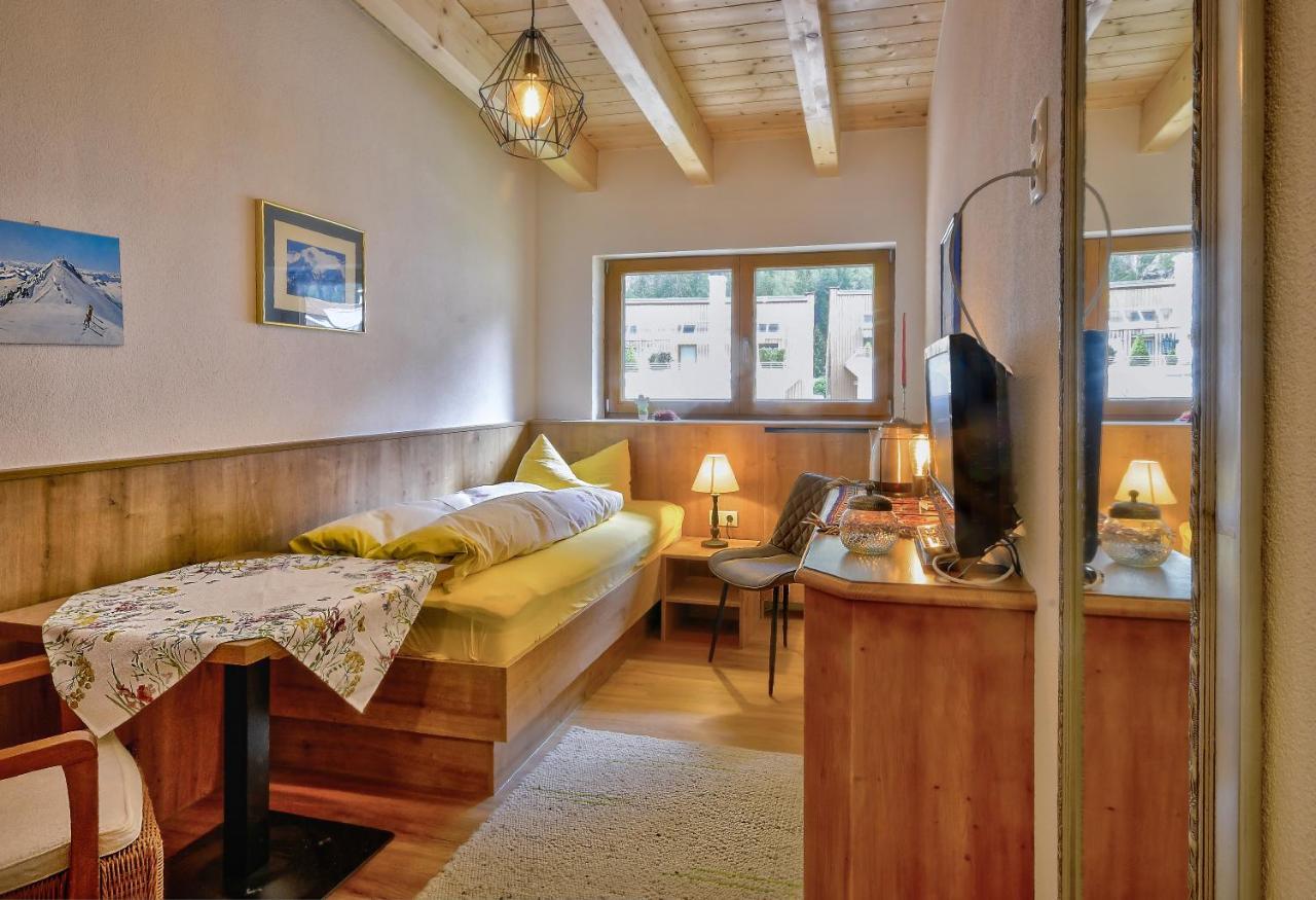 Gaestehaus Waltraud Λάνγκενφελντ Εξωτερικό φωτογραφία