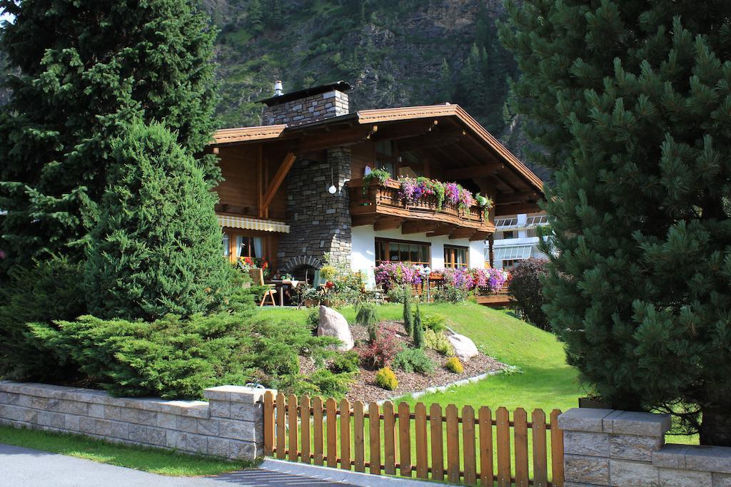 Gaestehaus Waltraud Λάνγκενφελντ Εξωτερικό φωτογραφία